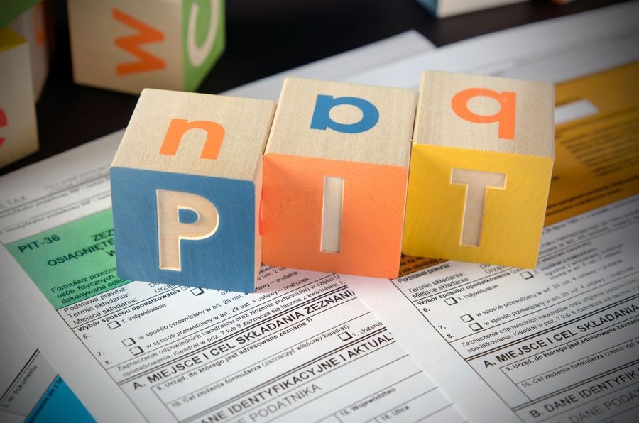 PIT word with colorful blocks