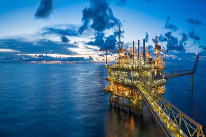 چالش بریتانیا در سوزاندن گازهای همراه در تاسیسات نفتی واقع در دریای شمال