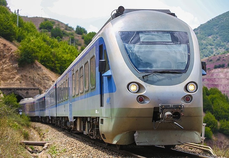 قطار حومه‌ای