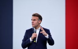 امانوئل ماکرون رییس جمهور فرانسه - تهدید به اعمال تعرفه واردات علیه چین