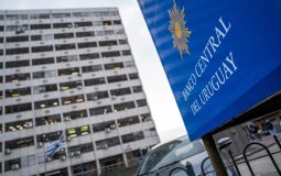 اقدام بانک مرکزی اروگوئه در جهت کاهش وابستگی اقتصاد ملی به دلار آمریکا