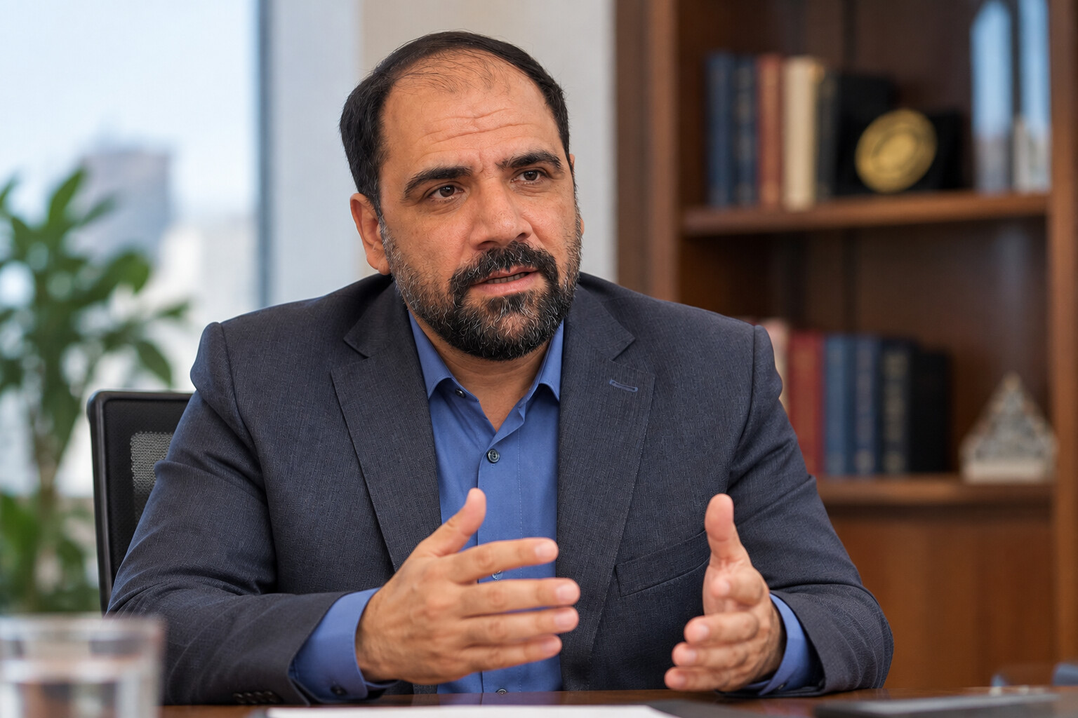 دکتر فرهاد فلاحی